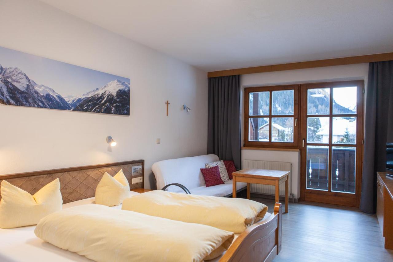 Sonnenhof - Apartments & Zimmer Kaunertal Exterior foto