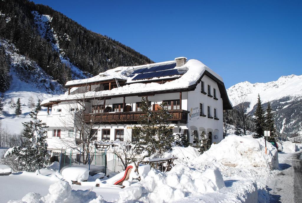 Sonnenhof - Apartments & Zimmer Kaunertal Exterior foto